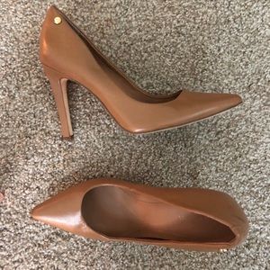 Calvin Klein tan size 8 heels